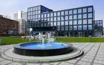 Freiburg, das  Berliner Tor , neues B�ro-und Gesch�ftshaus im Westen der Stadt, M�rz 2021