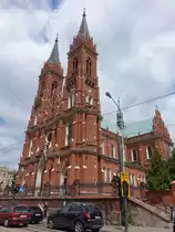 Lodz, Pfarrkirche Maria Himmelfahrt, erbaut von 1888 bis 1897 (13.06.2021)