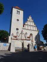Janowiec, Pfarrkirche St. Stanislaw, erbaut im 16. Jahrhundert (14.06.2021)