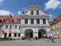 Sandomierz, Geb�ude der polnischen Post am Rynek Platz (18.06.2021)