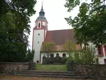 Klettwitz, evangelische Kirche, erbaut ab 1370. Im Jahr 1774 wurde die Kirche im barocken Stil umgebaut, erweitert von 1905 bis 1907 (18.09.2021)