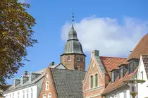 Der K�nigshof in Gl�ckstadt in Schleswig-Holstein geht auf ein ehemaliges Stadtpalais des d�nischen K�nigs Christian IV. zur�ck, von dem heute noch der sogenannte Wiebke-Kruse-Turm den Gl�ckst�dter Hafen �berragt. Aufnahme: 22. September 2021.