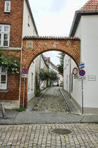 Die etwa 100 Meter lange Dvekenstrae befindet sich im sdstlichen Teil der Lbecker Altstadtinsel (Johannis Quartier)
Aufnahme: 22. August 2021.