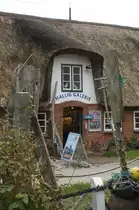 Reetdachhaus auf Hanswarft der Hallig Hooge. Aufnahme: 4. Oktober 2021.