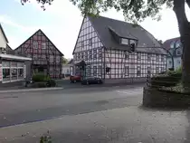 Brakel, Fachwerkh�user in der Ostheimer Stra�e (05.10.2021)