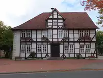 Barsinghausen, Fachwerk Rathaus in der Kirchstra�e (06.10.2021)