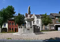 Marktplatz mit Brunnen in Z�lpich - 25.08.2021