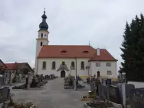 Saaldorf, Pfarrkirche St. Martin, neubarocker Saalbau, erbaut von 1914 bis 1915 durch Josef Elsner (15.02.2016)