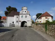 Henrykow / Heinrichau, Klostertor und Kapelle St. Andreas (12.09.2021)