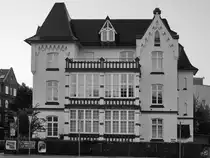 Eine Stadtvilla, so gesehen Ende August 2013 in G�strow.