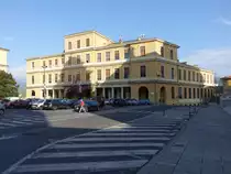 Porto Maurizio, Palazzo an der Piazza Duomo, heute Polizeistation (03.10.2021)