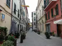 Ventimiglia, historische H�user in der Via Garibaldi (03.10.2021)