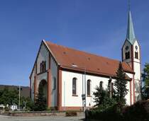 Windschlg, Blick auf die Sdseite und den Glockenturm der St.Pankratius-Kirche, Sept.2021