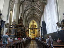 Gdansk / Danzig, Sterngewlbe in der St. Nikolai Kirche, Hochaltar von 1643, Altarbild von August Ranisch (02.08.2021)