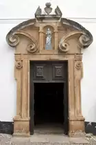 ÓBIDOS (Concelho de Óbidos), 19.08.2019, in der Rua do Padre Nunes Tavares