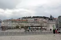 LISBOA (Concelho de Lisboa), 25.08.2019, Pra�a da Figueira mit Castelo de S�o Jorge