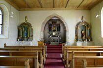 Grn, Blick zum Altar in der Michaelskapelle, Juli 2021