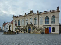 Das Verkehrsmuseum Dresden wurde 1956 erffnet und befindet sich im 1586 erbauten Johanneum. (Dresden, April 2014)