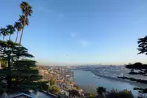 Einer der vielen sch�nen Aussichtspunkte von Porto. (Januar 2017)