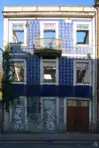 Eine Hausruine in Porto. (Januar 2017)