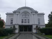 Torun / Thorn, Theater Wilama Horzycy am Plac Teatralny, erbaut 1904 durch das Wiener Architektenb�ro Fellner & Helmer (06.08.2021)