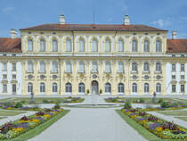 Das Neue Schloss Schleiheim wurde im Auftrag Kurfrst Max Emanuels 1701-1704 nach Entwrfen von Henrico Zuccalli begonnen und ab 1719 unter Joseph Effner vollendet. (Oberschleiheim, Juli 2017)