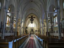 Ciechocinek / Hermannsbad, neugotischer Innenraum der St. Peter und Paul Kirche (07.08.2021)
