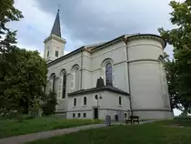 Bodenheim, kath. Pfarrkirche St. Alban, sp�tklassizistischen Saalbau mit Westturm, erbaut von 1828 bis 1830 (13.06.2020)