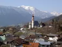 Ausblick auf den Ort Tarrenz mit Pfarrkirche St. Ulrich (01.04.2013)