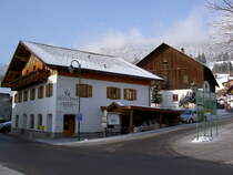 Lermoos, Hotel zur Post am Kirchplatz (01.04.2013)