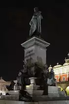 Das Adam-Mickiewicz-Denkmal befindet sich auf dem Hauptmarkt in Krakau. (M�rz 2014)