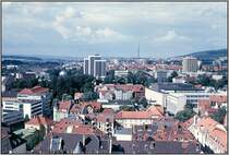 Blick vom einem der Trme der Johanniskirche ber die Gttinger Innenstadt in nordliche Richtung. (Dia-Archiv Alfred Schmidt, Mitte der 80er Jahre)
