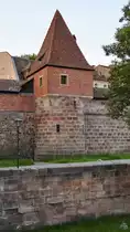 Ein in die N�rnberger Stadtmauer integriertes Geb�ude. (Juni 2019)