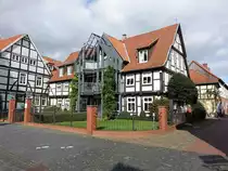 Nienburg / Weser, Fachwerkh�user am Kirchplatz (07.10.2021)