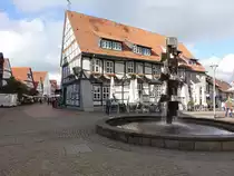 Wunstorf, Wasserbaum und Ratskeller in der Lange Stra�e (07.10.2021)