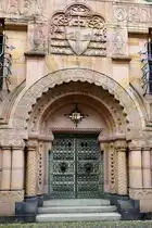 Freiburg, das Eingangsportal zum Amtsgeb�ude des Erzbistums, Feb.2022