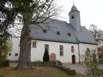 Pohl-G�ns, evangelische Kirche, sp�tgotische Saalkirche mit Rechteckchor um 1500 (01.11.2021)