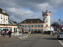 Rdesheim a. Rhein, Adlerturm in der Rheinstrae, sptgotischer Pulverturm (30.01.2022)