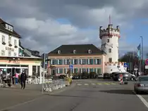 R�desheim a. Rhein, Adlerturm in der Rheinstra�e, sp�tgotischer Pulverturm (30.01.2022)