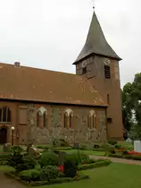 B�chen, evangelische Dorfkirche St. Marien, erbaut um 1200, dreischiffige Hallenkirche (14.07.2012)