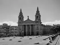 Die Pfarrkirche St. Publius (Knisja ta' San Publiju) wurde im M�rz 1792 geweiht. (Floriana, Oktober 2017)
