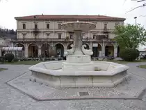 Spoleto, Fontana del Delfini an der Piazza della Vittoria (27.03.2022)