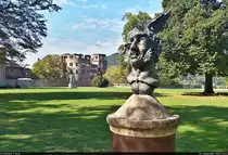 Kunstausstellung von J�rgen Goertz im Schlossgarten Heidelberg.
Hinter dem skurrilen Kopf erstreckt sich das Schloss.

🕓 22.9.2020 | 14:24 Uhr