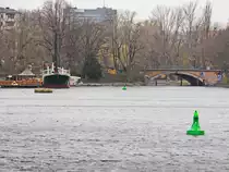 Die Baerwaldbr�cke am 04. April 2022 in Berlin Kreuzberg gesehen vom Planufer in Berlin Kreuzberg.