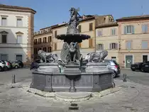 Offida, Fontana Grande di Flora an der Piazza Valorani (29.03.2022)