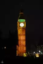 Der Uhrenturm Big Ben  ist eines der bekanntesten Wahrzeichen Londons. (London, September 2013)