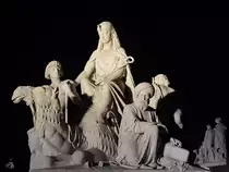 Die afrikanische Gruppe am Albert Memorial in den Kensington Gardens, so gesehen Ende September 2013 in London.