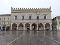 Pesaro, Palazzo Ducale an der Piazza del Popolo (31.03.2022)
