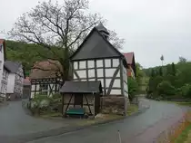 Bellnhausen, evangelische Fachwerkkirche in der Forststra�e (16.05.2022)