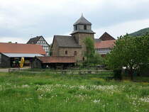 Dilschhausen, evangelische Kirche, erbaut im 13. Jahrhundert (16.05.2022)